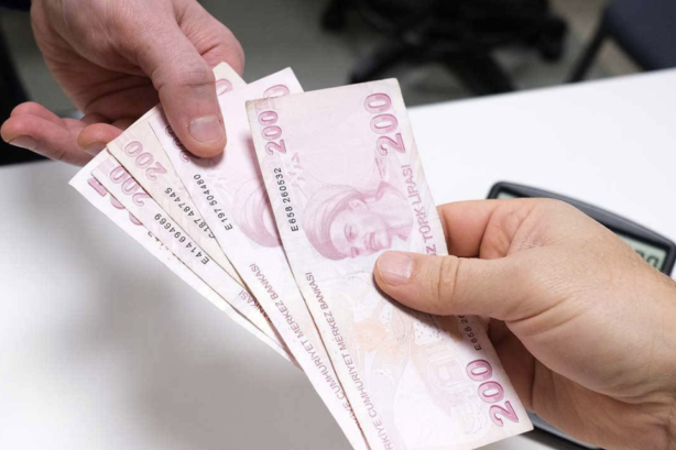 Laughter as Retirees Struggle: Parliament Erupts Over Pension Below Minimum Wage